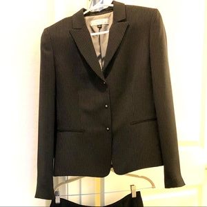 Tahari Arthur S. Levine Skirt Suit